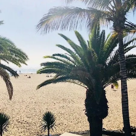 Apartamento Bellissima With Pool, Wifi & Sat-tv Just 200m From The Ocean *